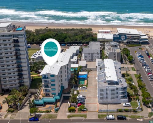 Sunshine Towers distance from beach